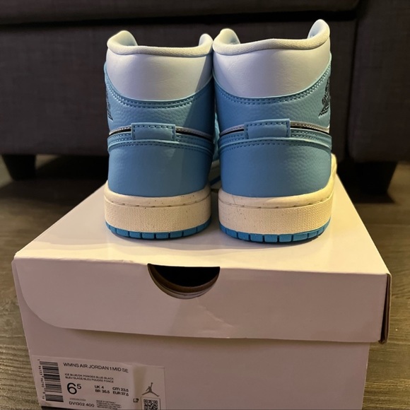 Women’s Air Jordan 1 Mid 'Ice Blue' DV1302-400 - Picture 3 of 7